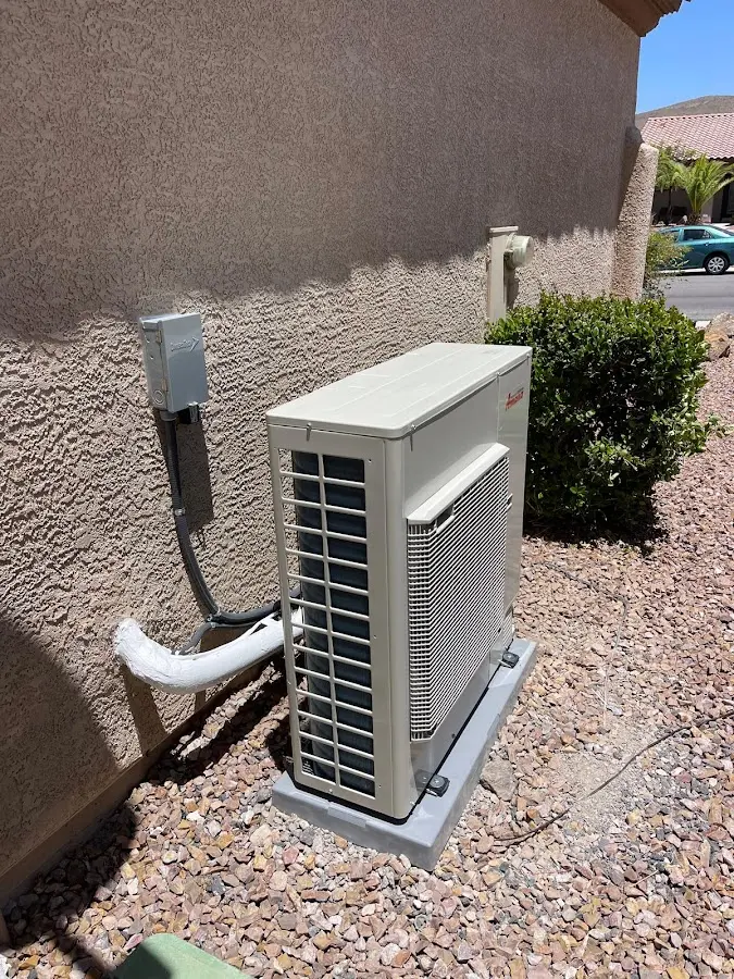 Residential air conditioning condenser unit in Temple Terrace